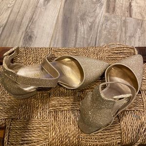 Gold Pumps for girls